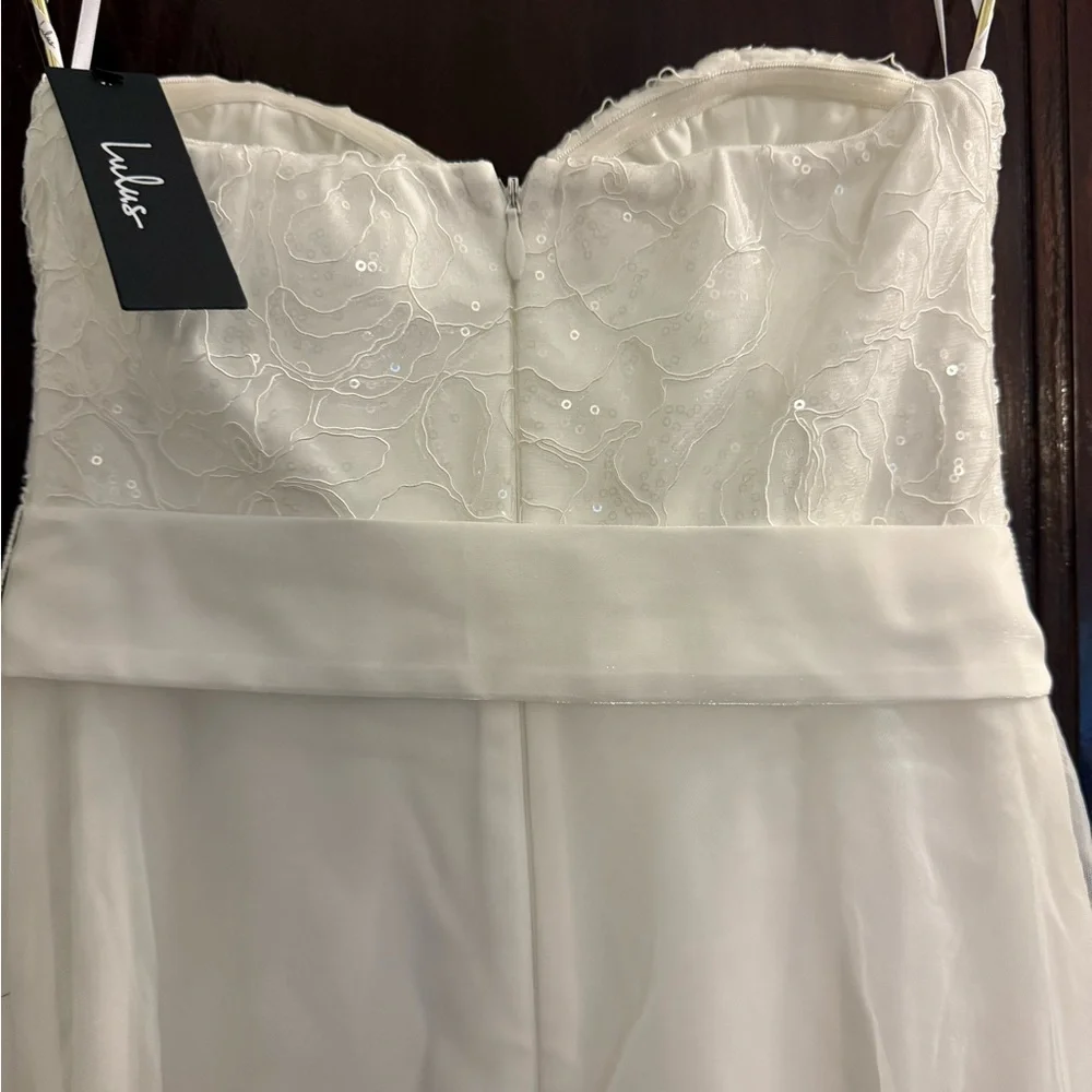 Lulu's Elegant White Wedding Dress - Picture 4 of 9